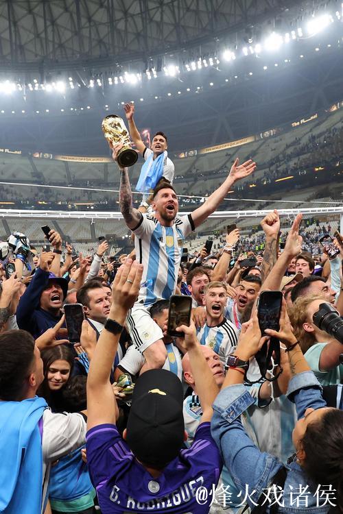 【开场哨】卡塔尔世界杯最终决战 阿根廷法国谁能捧杯 【开场哨】卡塔尔世界杯最终决战 阿根廷法国谁能捧杯